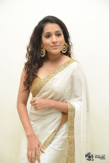 Rashmi-Gautam-at-Guntur-Talkies-Movie-Audio-Launch